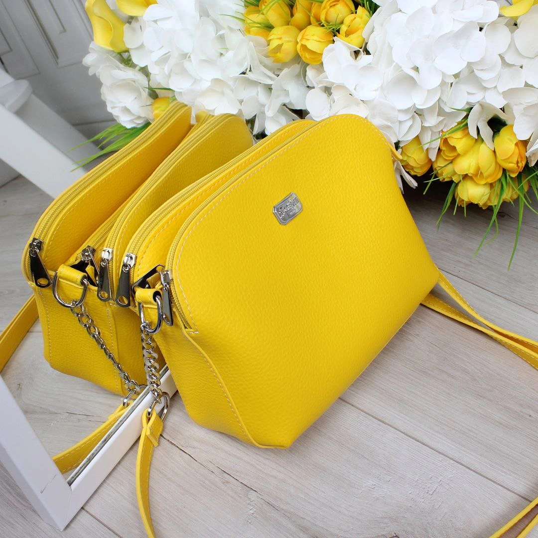 Жіноча сумка крос-боді жовта з еко-шкіри – яскравий акцент для настрою